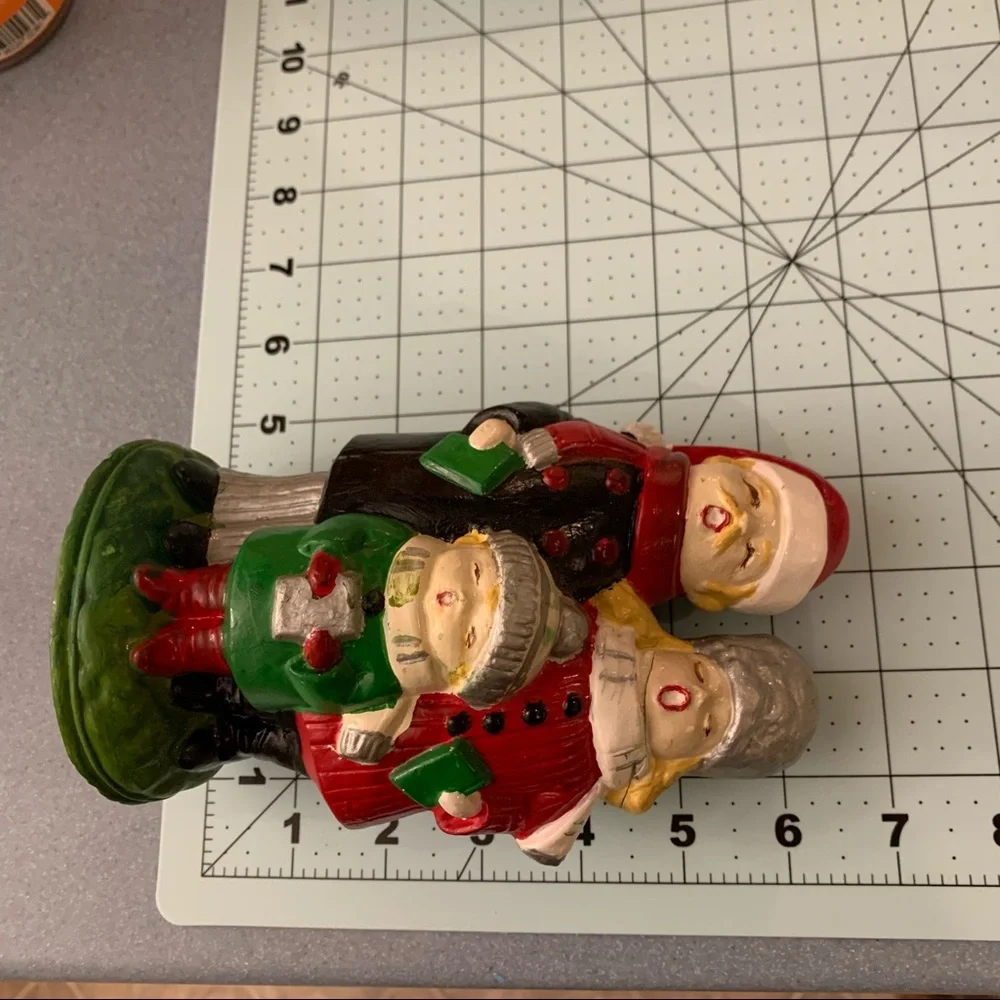 Vintage Christmas Caroling Family Ceramic Figurine Statue // REPAIRED/FLAWS